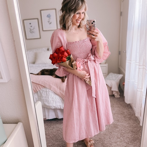 Red Dress Boutique Dresses & Skirts - Pink Gingham Smocked Dress